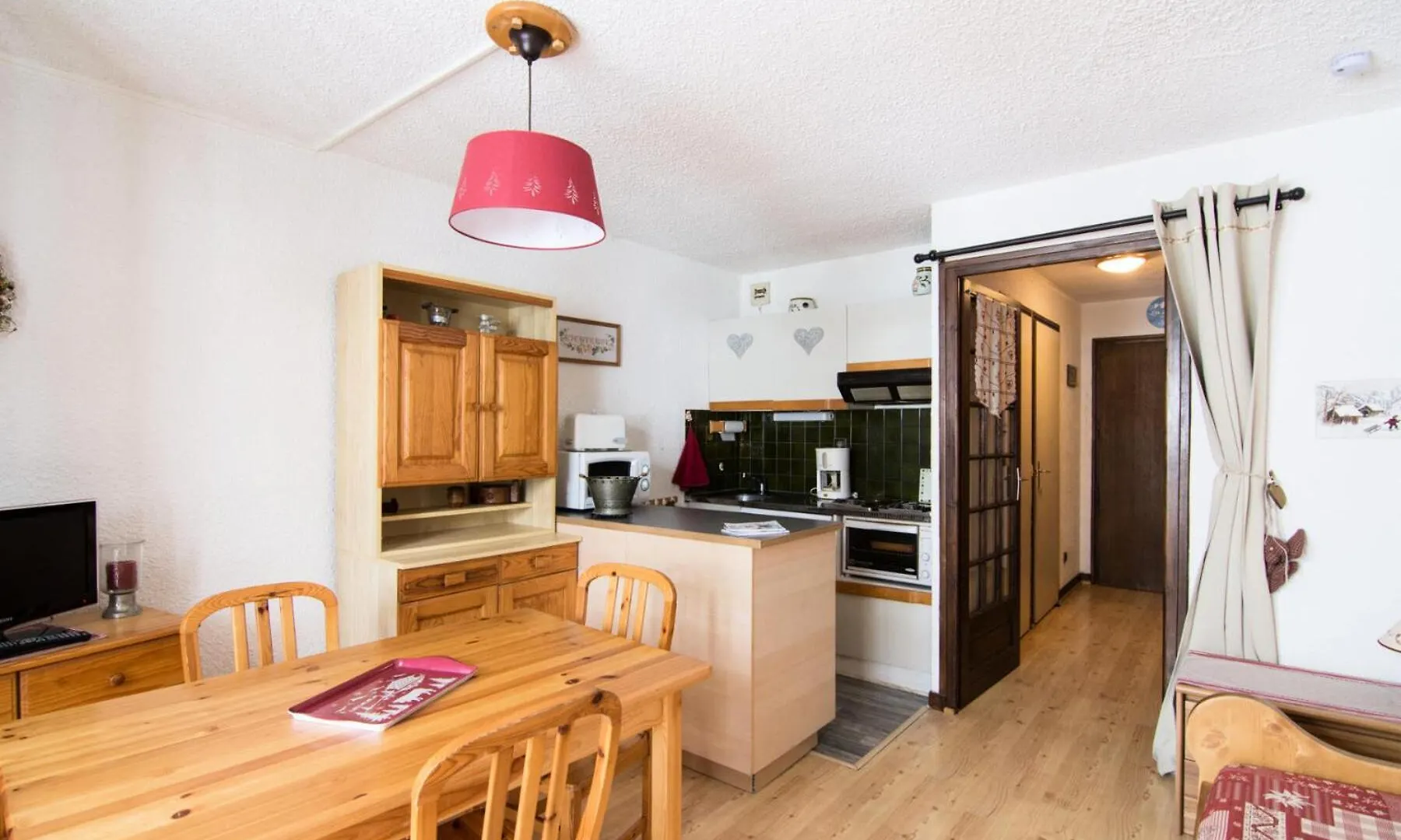 Residence Les Cretes - Studio Cabine 4 Personnes 2 Expose Ouest Mae-8994 Valloire 0*,  France